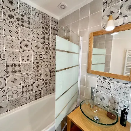 Cafe Des Arts Sur La Voie Des Sacres * Reims